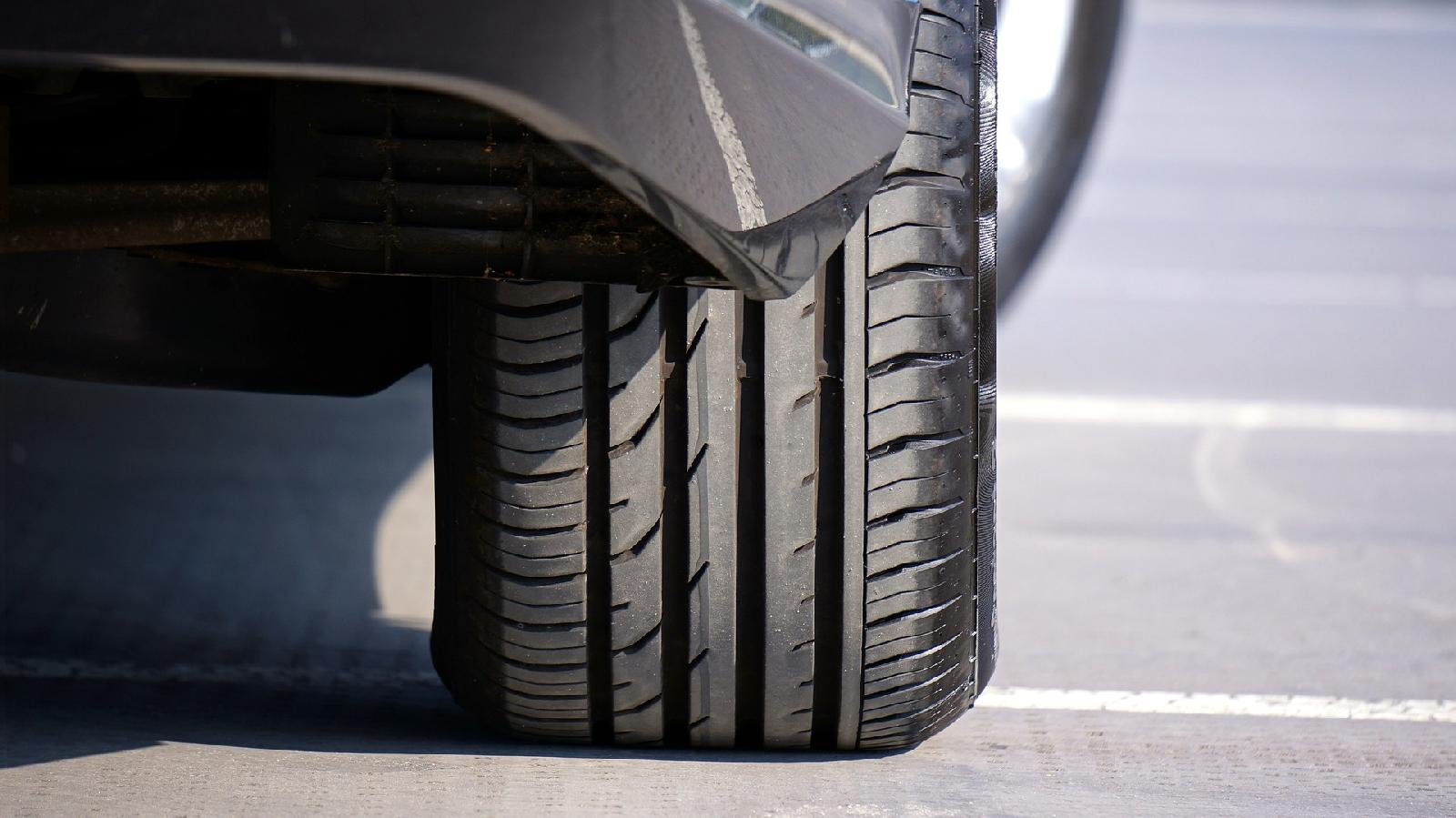 Le choix des pneus 4 saisons : une décision adaptée a toutes les conditions météorologiques